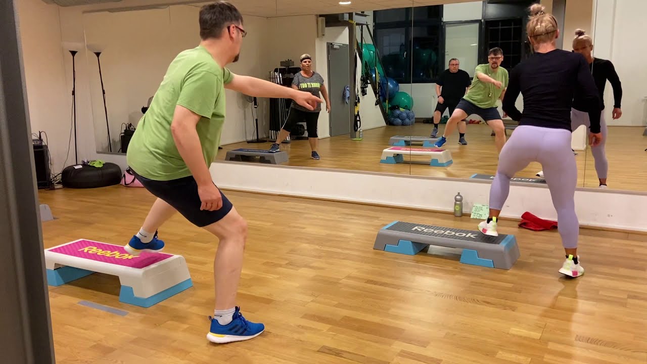 Step-Workout-Mix mit Janine Teil 1 | Campus Fitness TV