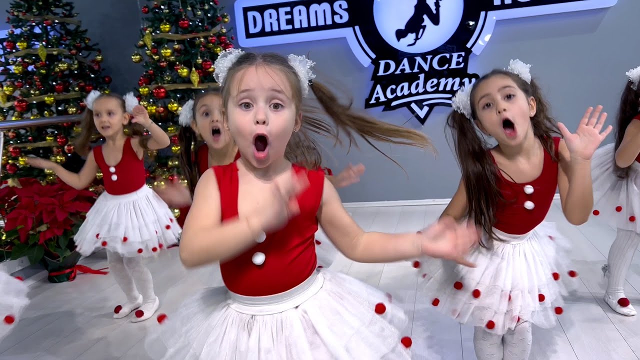 Easy Christmas Dance - 2023