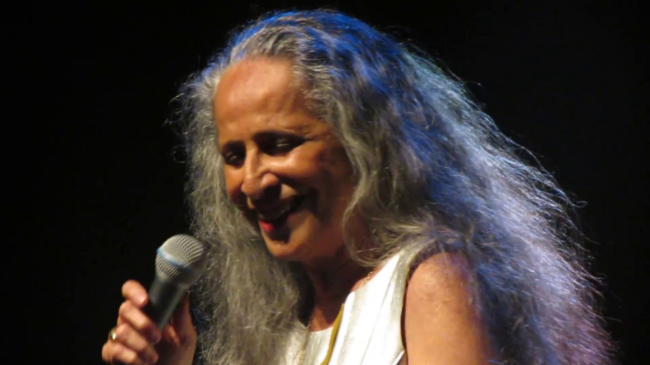 Maria Bethânia - A Menina dos Olhos de Oyá / Reconvexo- Citibank Hall - 14/10/2017 (HD)