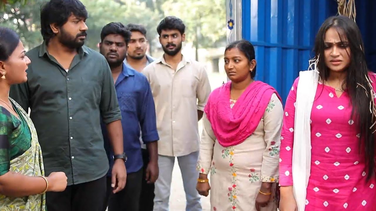 ரோகினி கிளிஞ்ச டையர் மாறி ஆகிட்ட மீனா முத்து காலுல விழுந்தது மணிப்பு கேளுடி dark humor