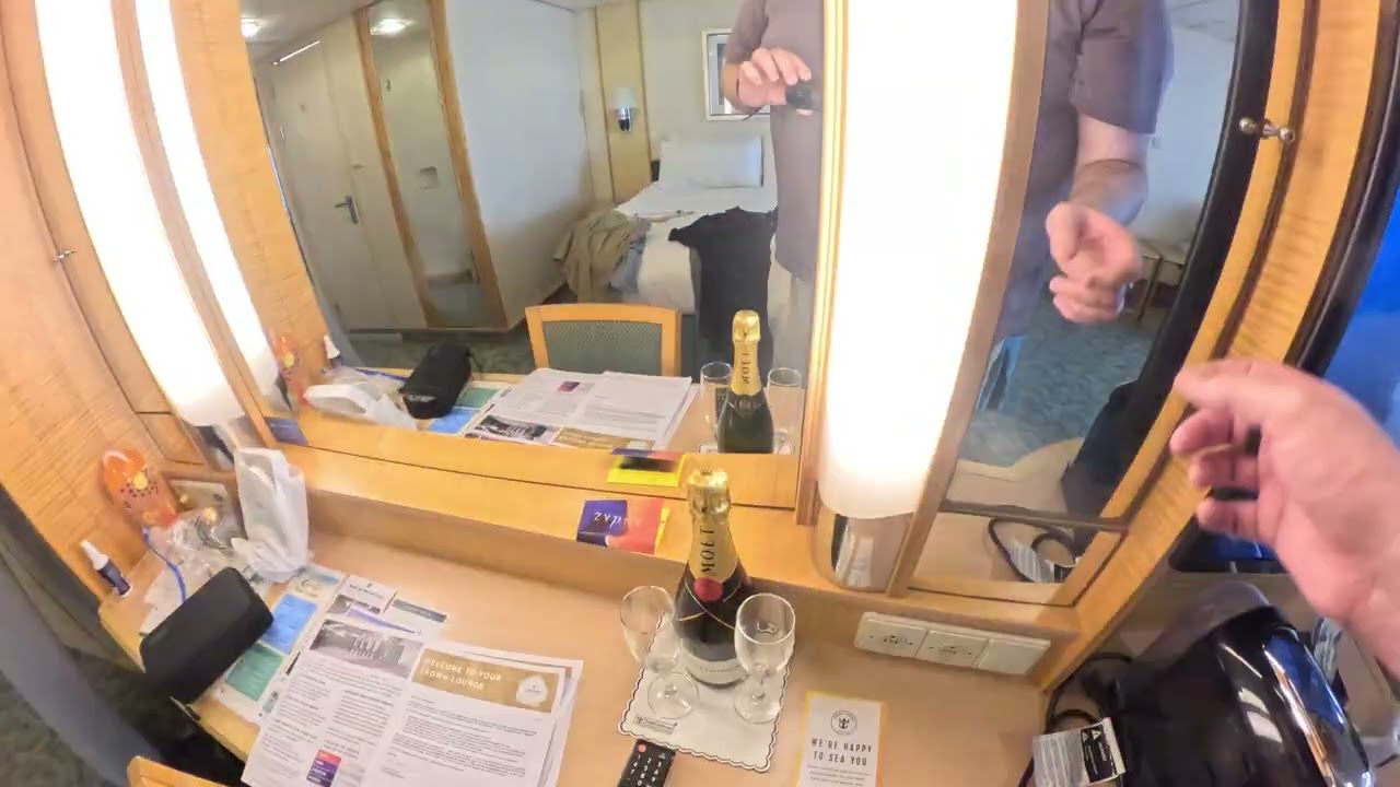 Sunset Junior Suite 1506 Freedom of the Seas Room Tour