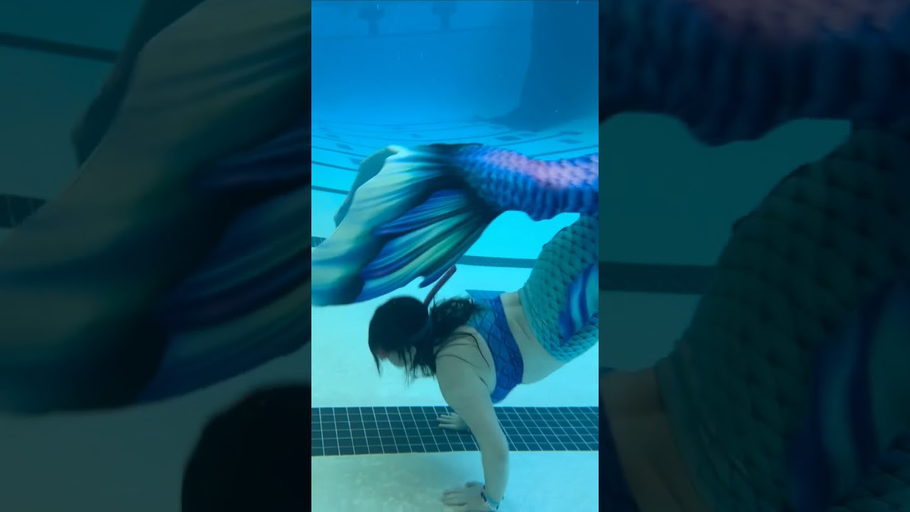 🫧 Mermaid does a flip underwater 🫧 #merfolk #swimming #mermagiccon #mermaid