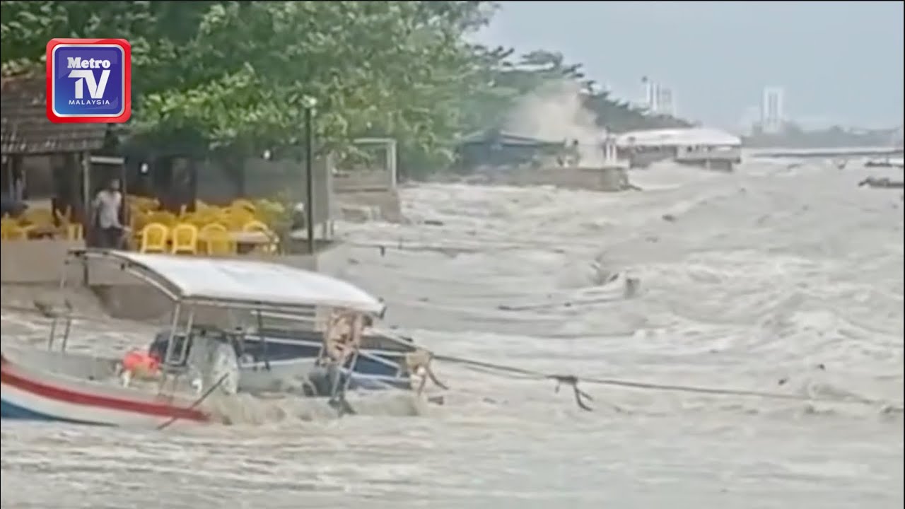 Air pasang, ombak besar: Pengunjung dinasihat elak hampiri Pantai Bersih