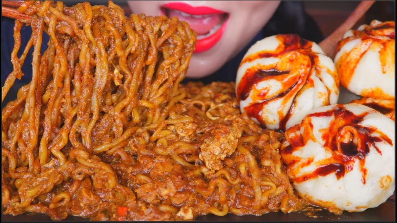 ASMR BLACK BEAN INSTANT NOODLES | VEGGIE DUMPLINGS FIRE NOODLE SAUCE | EATING SOUNDS