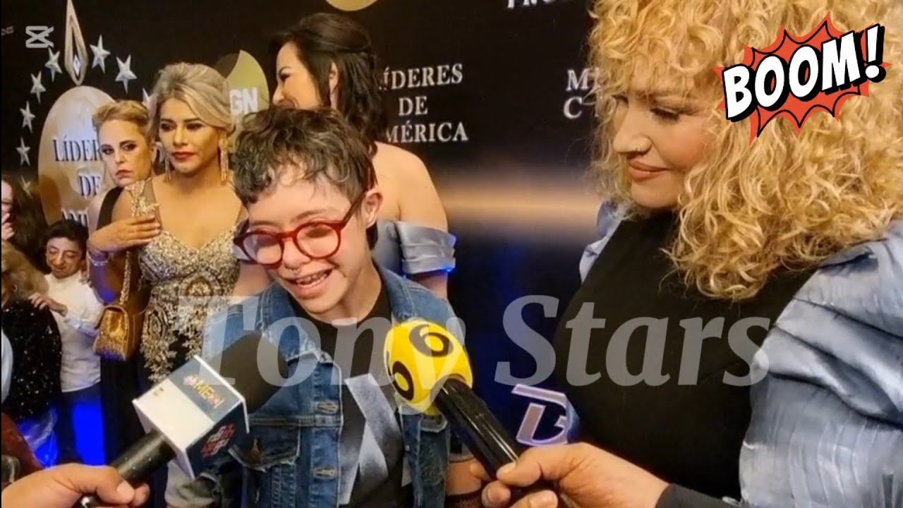 Érika Alcocer presenta a su hijo de 22 años con Down ya se graduó y habla de su orgullosa mamá