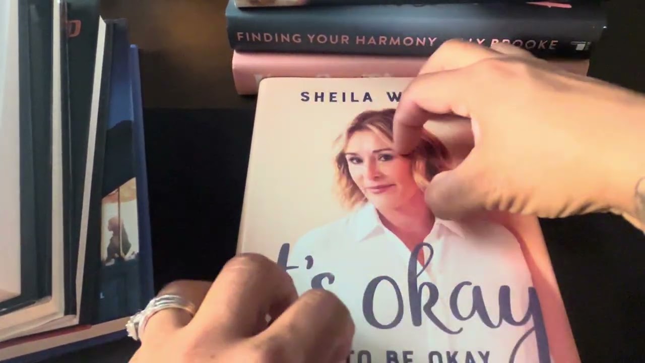 ASMR scratching hard cover books 📚 