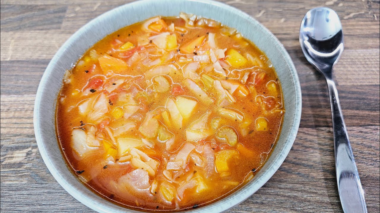 Krautsuppe! Leichte und gesunde Suppe zum Abnehmen! Vegetarische Suppe!