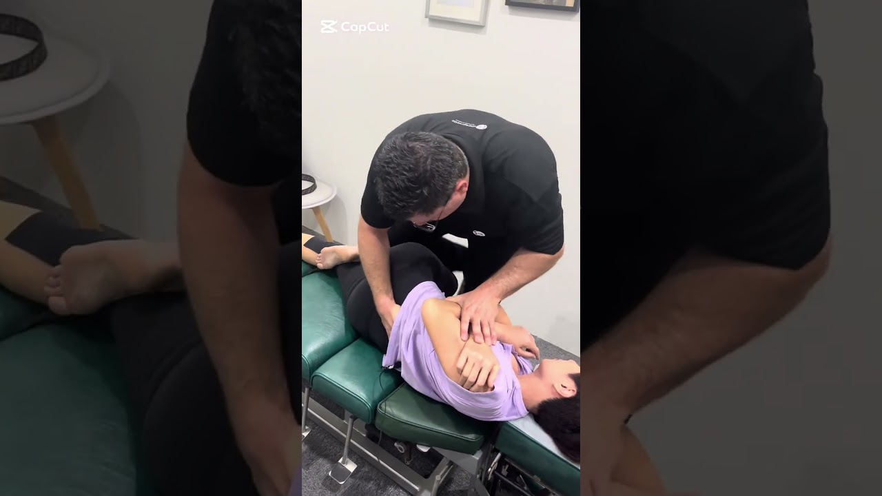 Расслабляющий хруст позвоночника! 😊ASMR! Расслабьтесь под звуки хруста позвоночника!