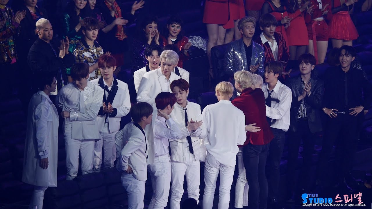 181106 워너원 WannaOne 올해의 노래 수상 방탄소년단 BTS 리액션 Reaction @ 지니뮤직어워드 by Spinel