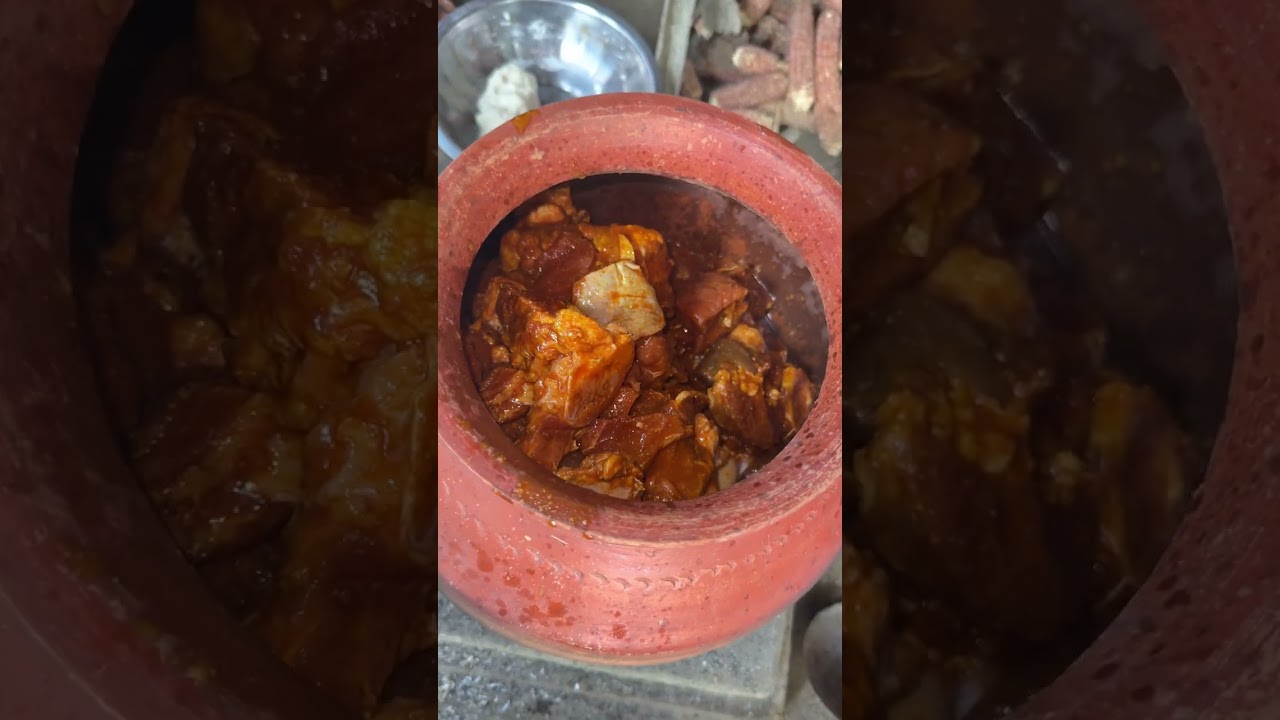 মা আজকে মটকায় গরুর মাংস রান্না করলো ,তার সাথে মজাদার চিতই পিঠা|