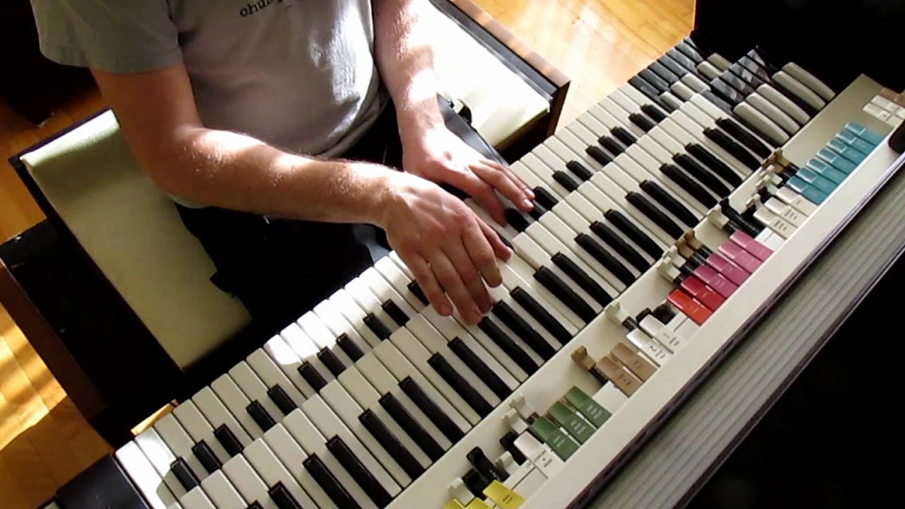 Je t'attendais, Orgue hammond Concorde model 2127 leslie 700