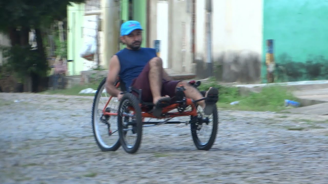 Pedalando meu triciclo reclinado (Recumbent trike homemede)