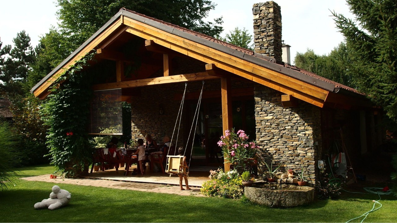 58 CASAS DUAS ÁGUAS com VARANDAS | Bonitas e Charmosas!