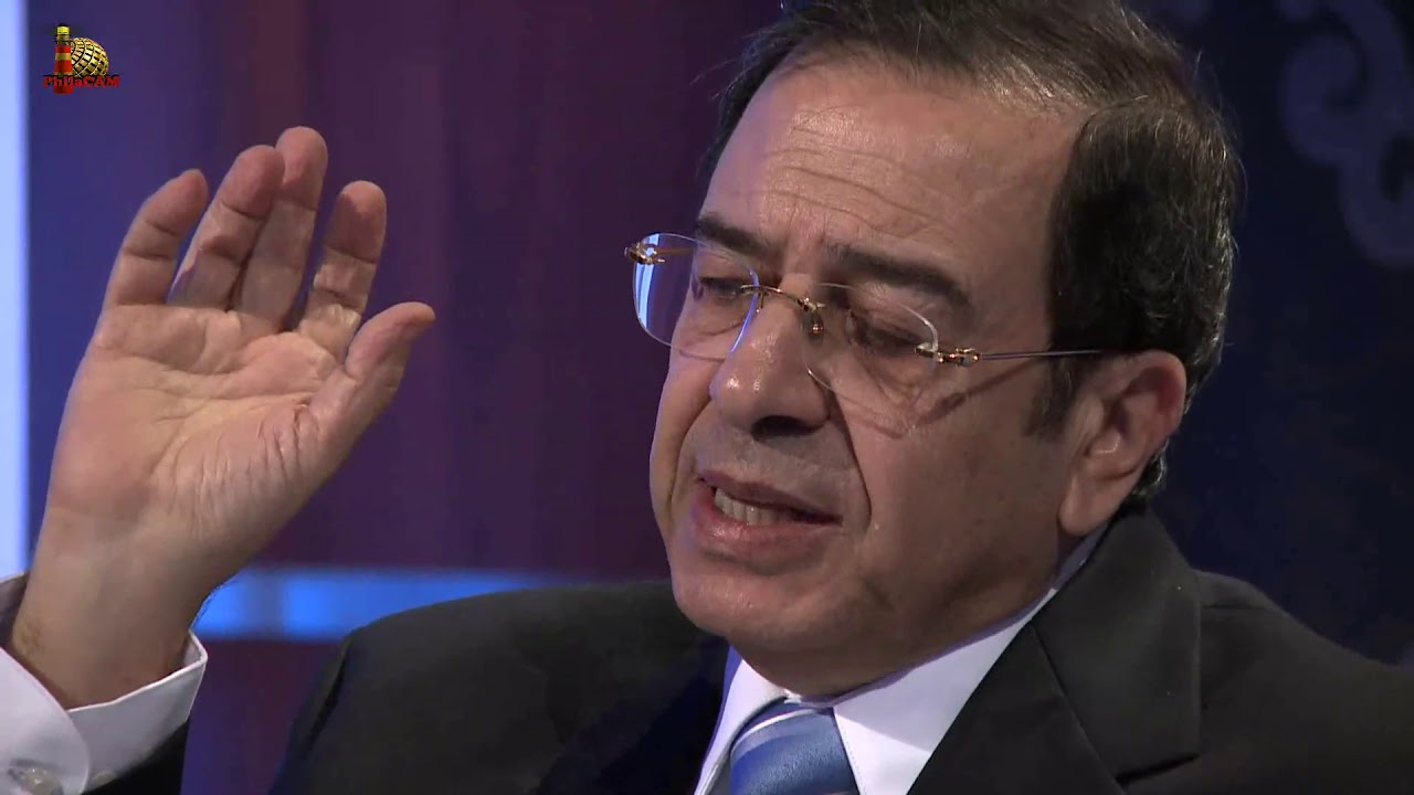 ما الفرق بين باب الحظيرة وباب الخراف والباب ؟؟