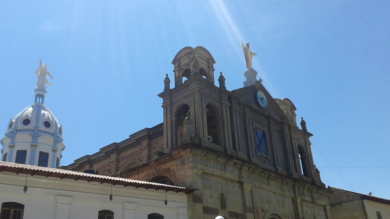 LA TIERRA: IMÁGENES EN VIVO DESDE UN SATÉLITE DE LA NASA