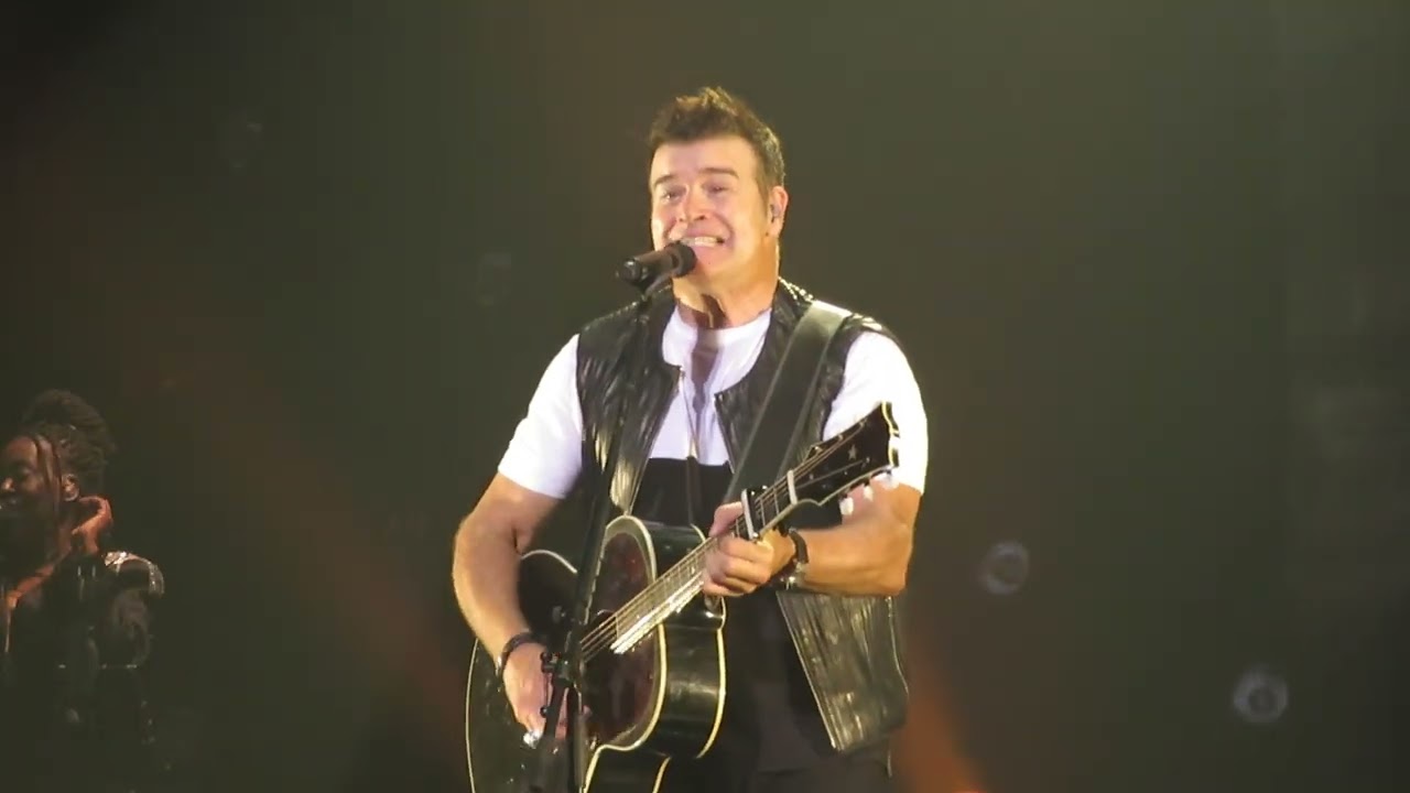 Roch Voisine - Concert Hélène 35 à Bruxelles - Vidéo 4