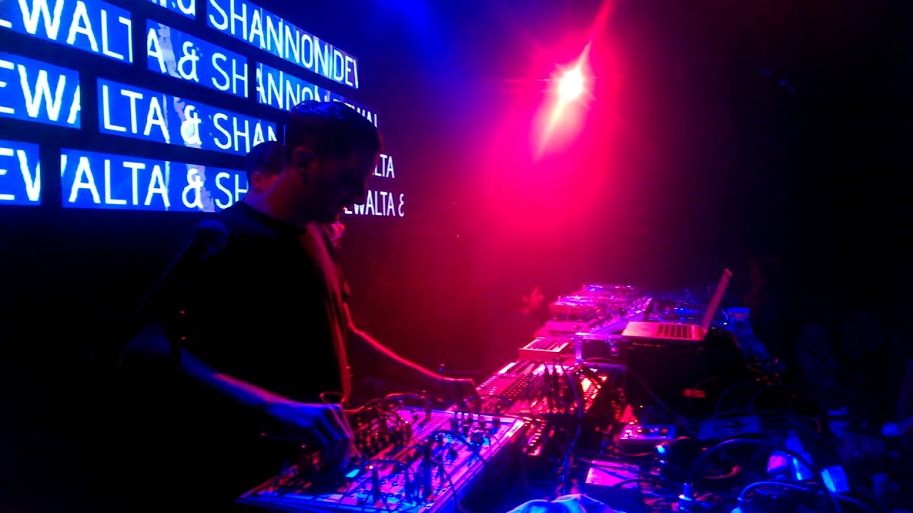 DeWalta & Shannon live @ Elektrostubete