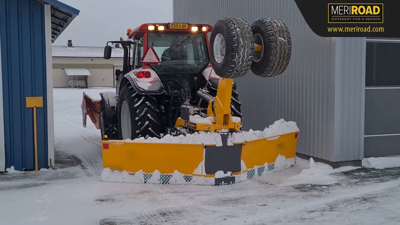 MeriRoad MGR-420 in snow removal.