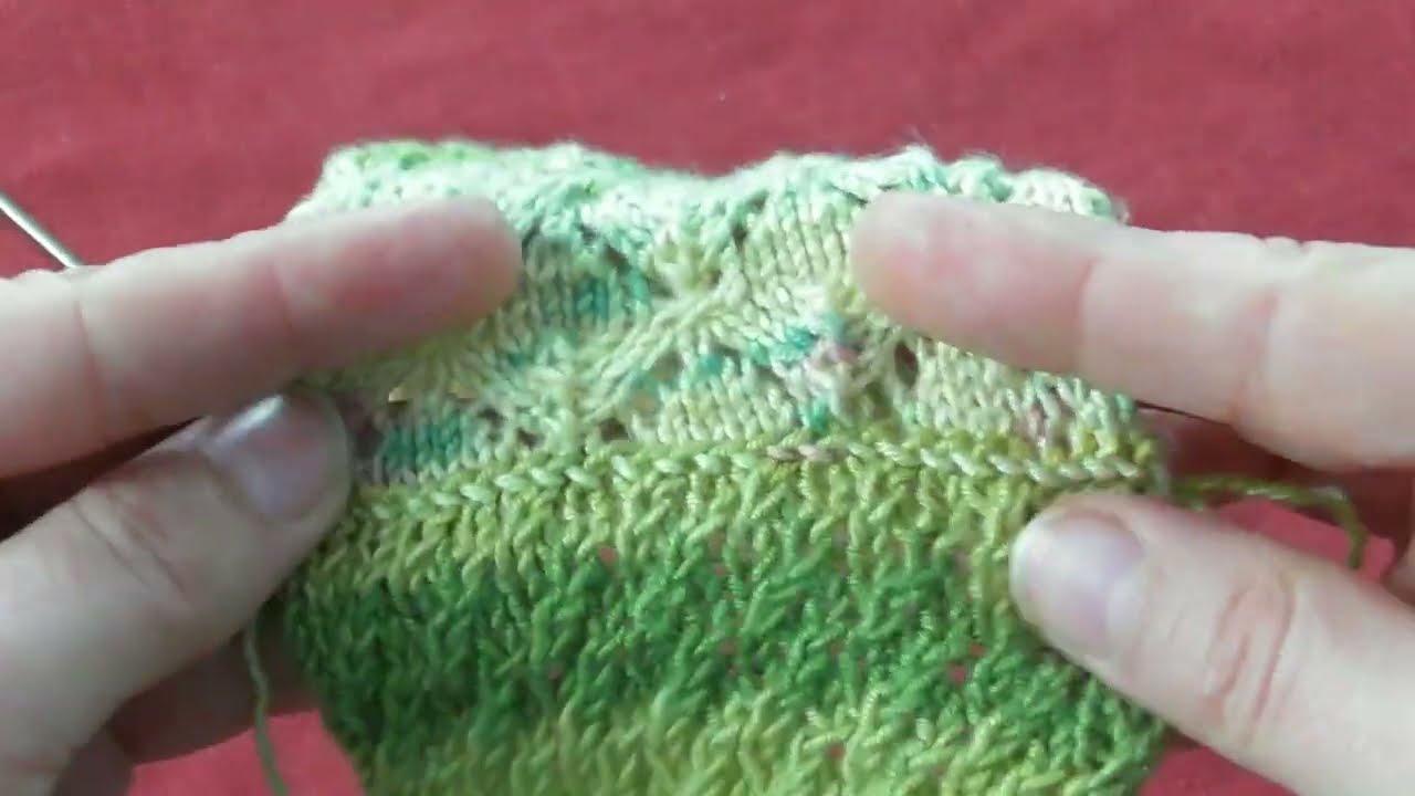 Cucitura sottile senza filo su maglie aperte