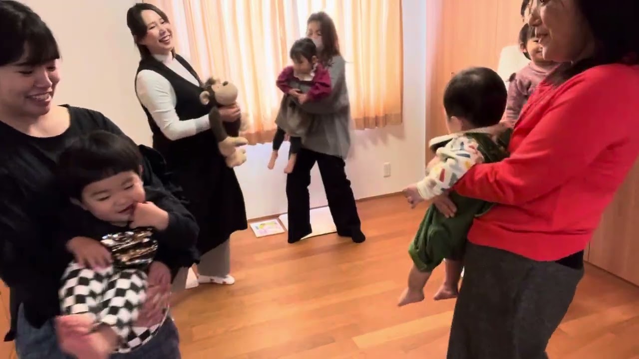 わらべうた遊び〜こりゃどこのじぞうさん♪