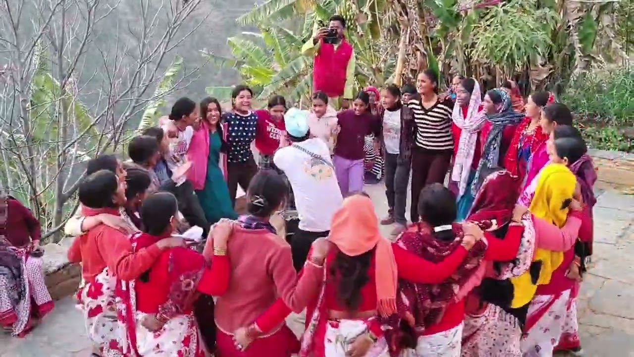 ओ भिना मयार पीनाऊ लगा दियो कुमाऊनी झोड़ा चाचरी &#@ janki kunjwal 🙏🤗❤️