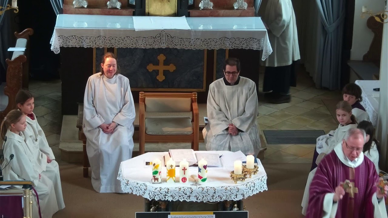 Familiengottesdienst gestaltet v. d. EKo-Gruppen, aus der Pfarrei St. Johannes d. T. in Taufkirchen