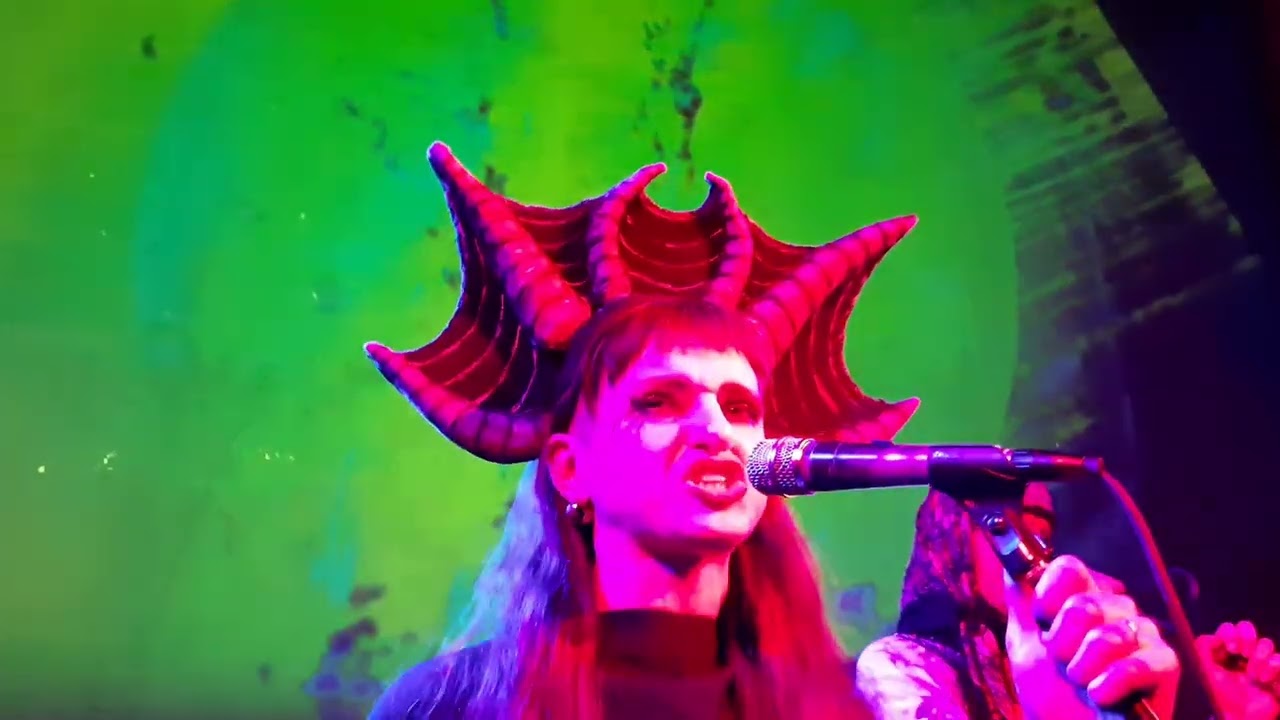 20.05.22 20.05.22 Babooshka - "Мы построим новый рай", "Вата". Ласточка малый зал СПБ