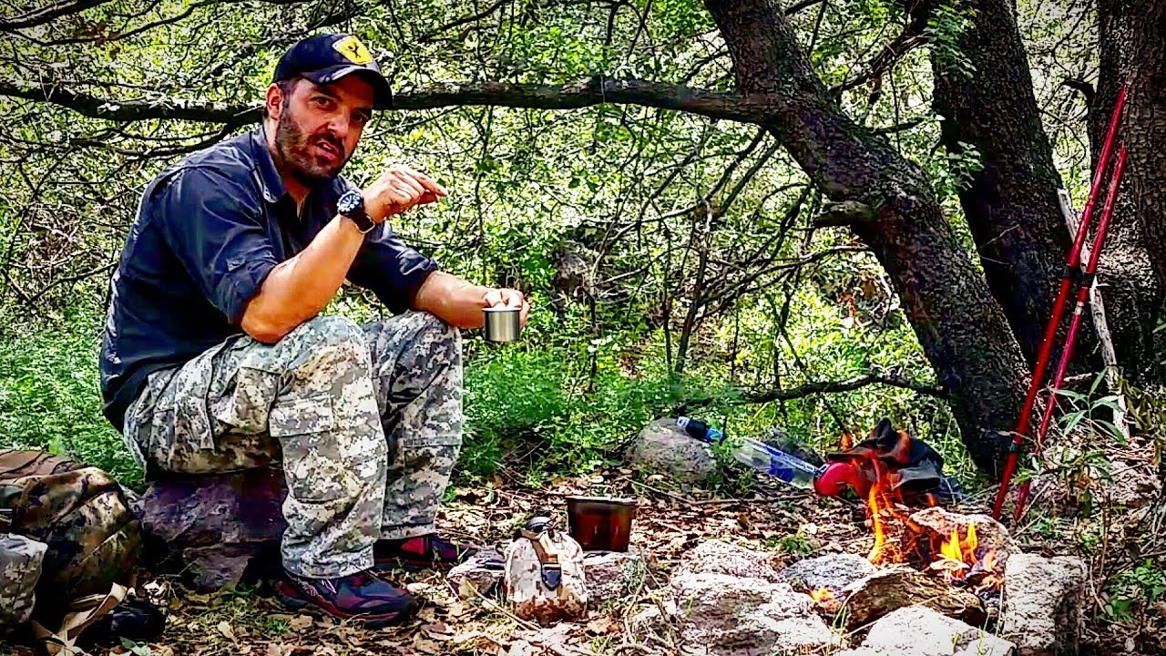 AMAZING Bushcraft COFFEE - SOLO Hiking - Filtering Water - Fire Making