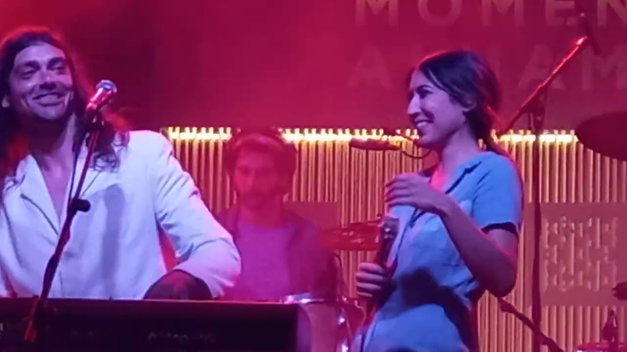 2022-06-03 Los Estanques y Anni B Sweet - «Buen viaje»