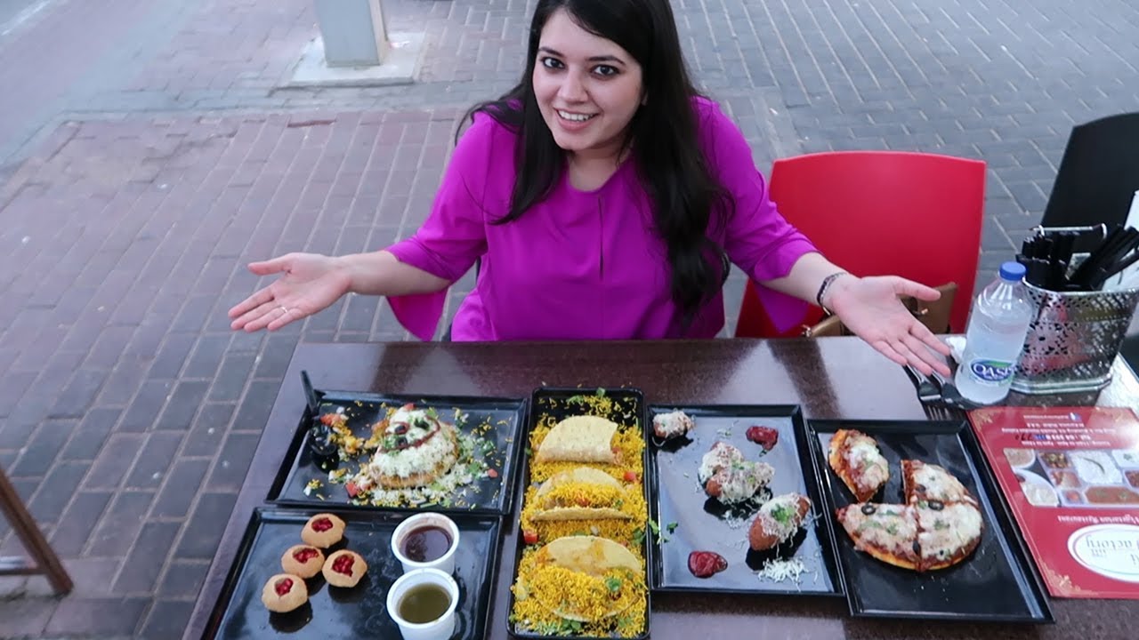 Chaat Bazaar In Dubai Serves Sev Puri Tacos & Batata Vada Pizza | Curly Tales