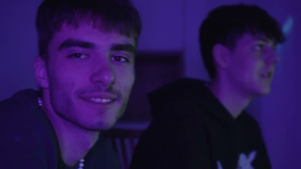 43 NERINK  - HOLOGRAMY (video @oskarpiechockii)
