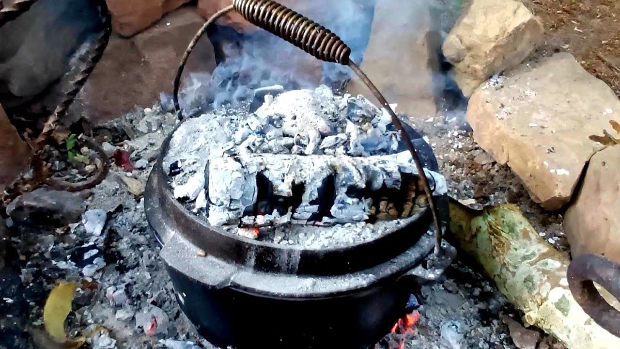 Воскресный ужин у костра и настойка из бузины
