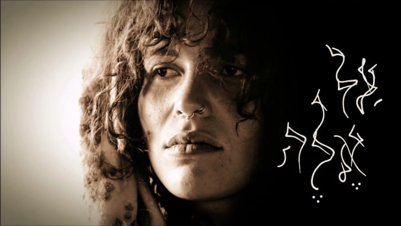 על אלה - הללי (ווקאלי)