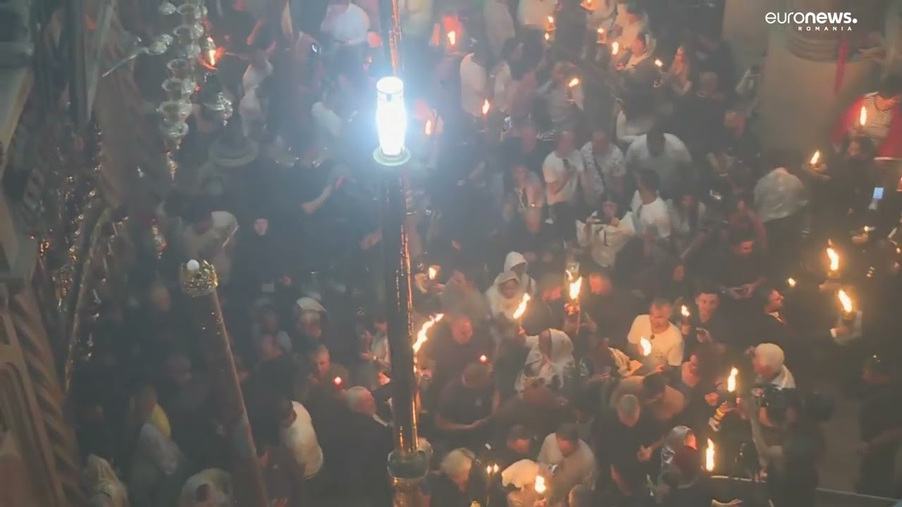 Lumina Sfântă de la Ierusalim, aprinsă în cadrul unei ceremonii speciale, va ajunge și în România