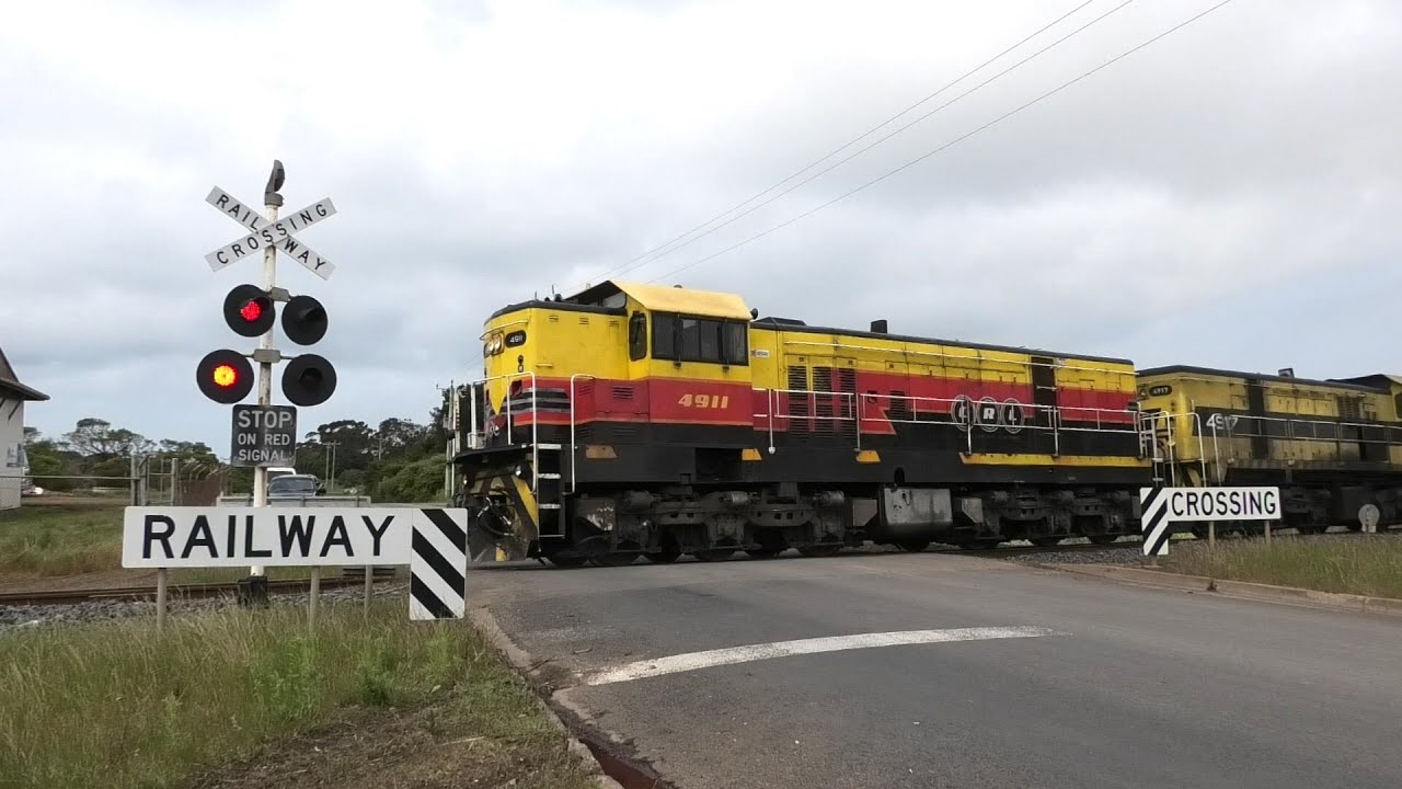 Level Crossing, Portland (Cashmore Rd) VIC, Australia.