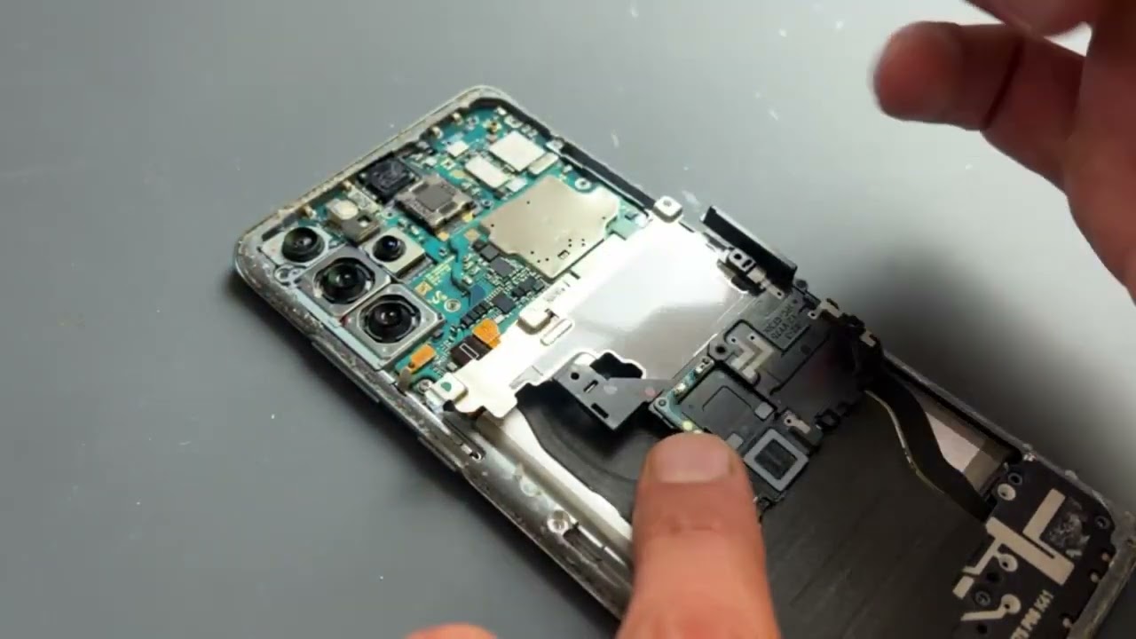 Samsung Galaxy S20 Plus Orjinal Ekran Değişimi