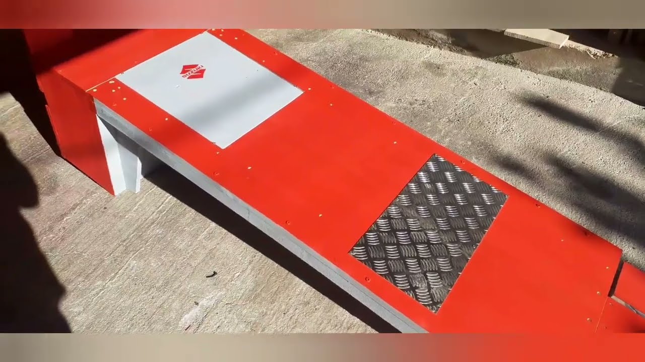 Rampa elevadora moto en madera