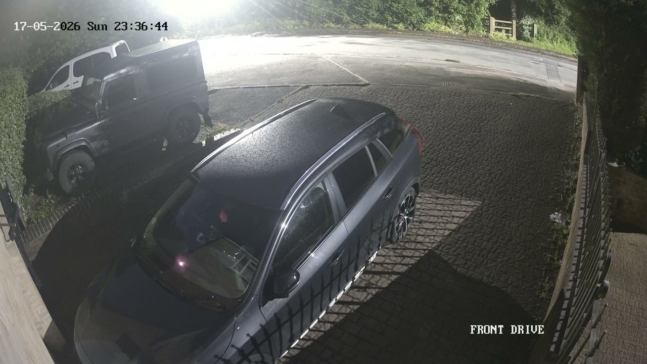 Footage of my Land Rover defender 90 getting stolen 17/05/2026 part 1 