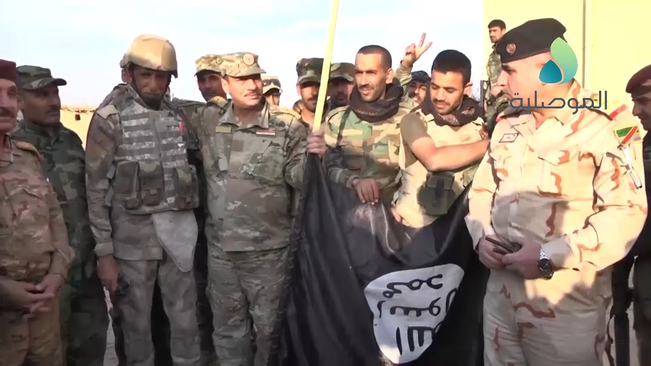 قائد عمليات نينوى يتفقد قرية عباس رجب المحررة جنوب شرق الموصل
