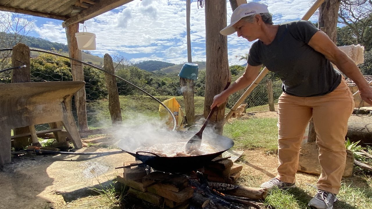 CARNE NA LATA E UM DOCE DIFERENTE