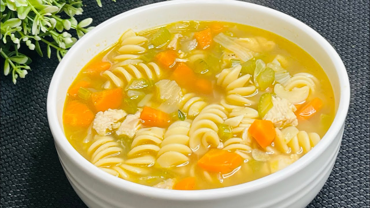 Easy Chicken Noodle Soup || How To Make Chicken Noodle Soup || Dinner Special Soup || Ep : 214