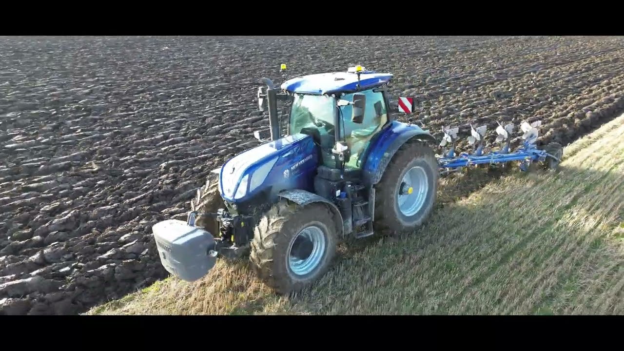 New Holland T7300 Blue Power DEMO PLOWING😈