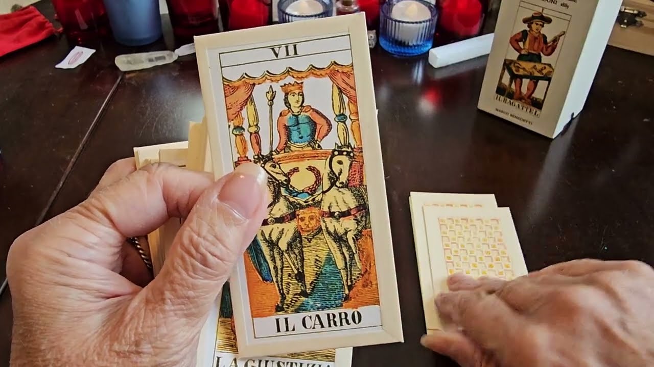 Unboxing and Commentary of the Bordoni Rivoltini Tarot by Marco Benedetti!!