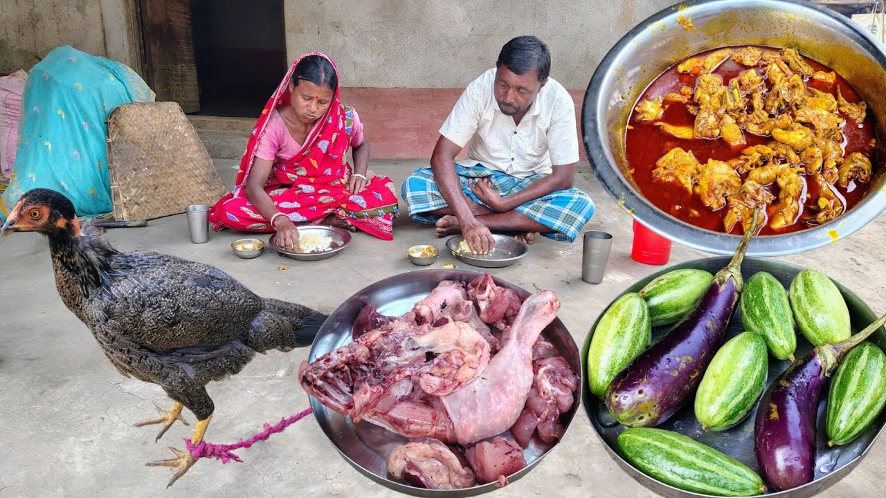 how tribal parents cook DESI CHICKEN CURRY with KOCHU and eat eggplant potal fry||village life