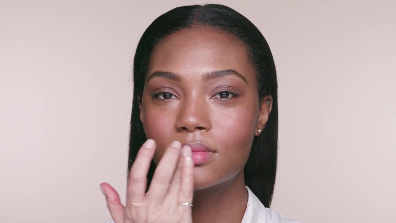 Makeup Master Class: Fresh Faced Glow in 5 Minutes | Kjaer Weis