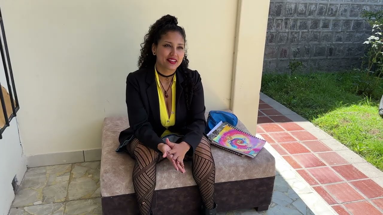 Visité a la Maestra para arreglar una nota mira que pasó