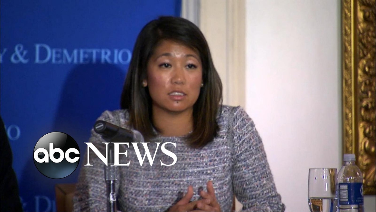 United Airlines passenger's daughter, attorney describe his injuries