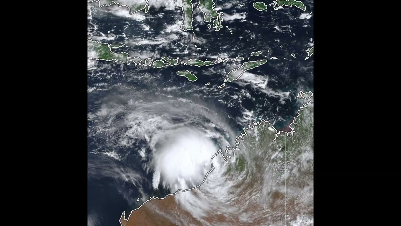 The Life of Severe Tropical Cyclone Mitchell 