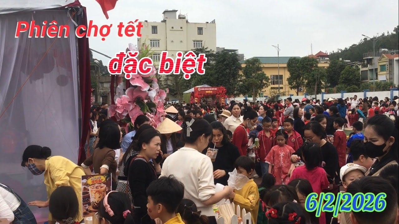 Gần tết, đi chợ tết