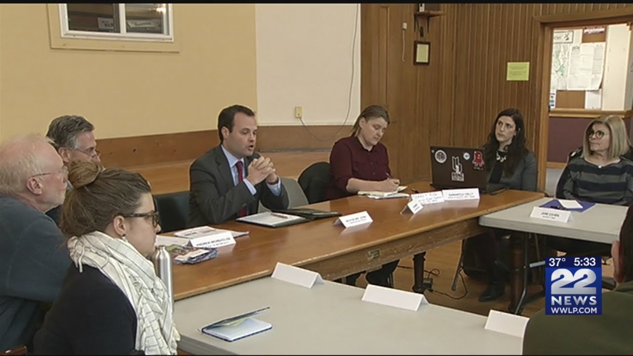 Roundtable discussion held about challenges western Massachusetts farmers face